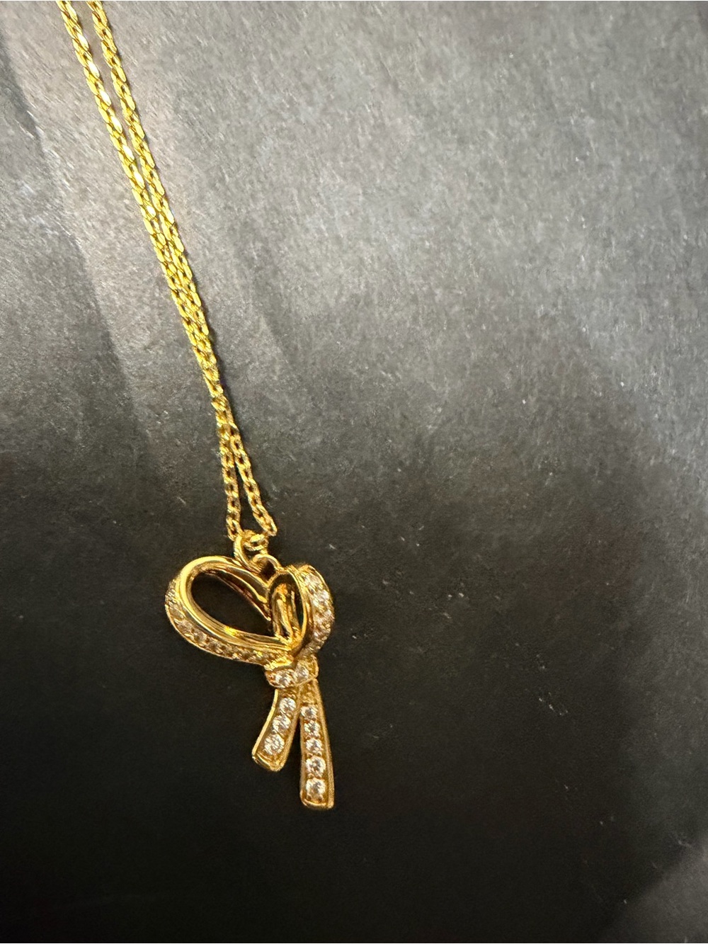 NWT kate spade 19 Inch Chain - Gold Bow Pendant Necklace with Crystals - Picture 2 of 8
